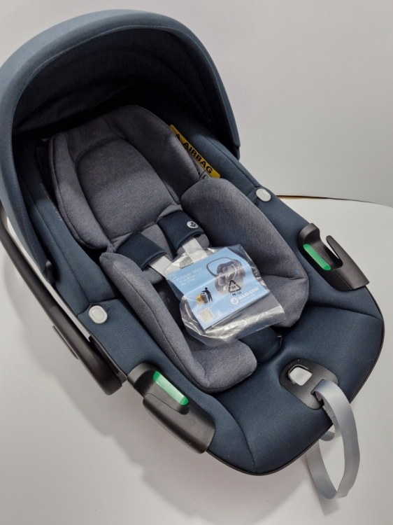 Maxi-Cosi Pebble 360 i-Size fotelik samochodowy 0-15 m do bazy 360 obrotowej