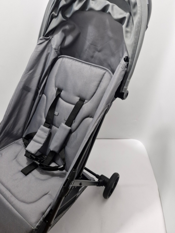 Chicco Urbino Wózek 0+ miesięcy - 22 Kg Lekki Wózek Spacerowy