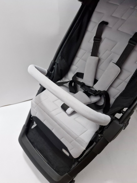 Outlet CHICCO WE wózek spacerowy mały LEKKI DO 22 KG
