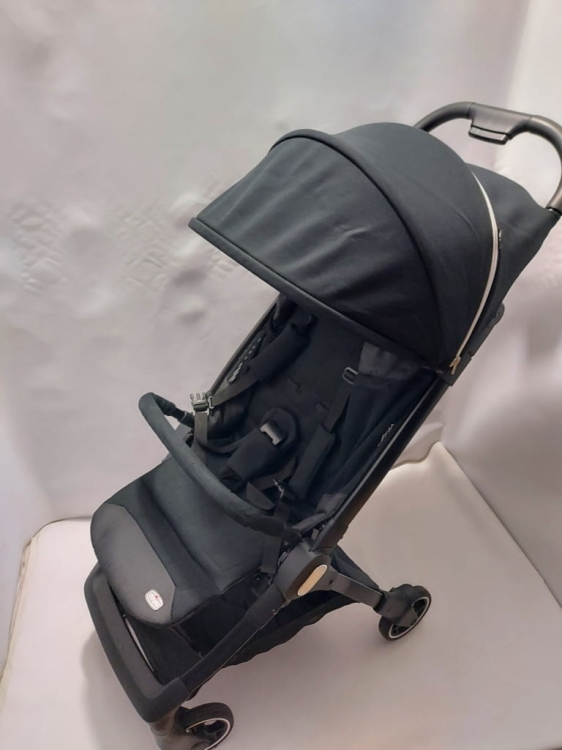 CHICCO WE wózek spacerowy mały LEKKI DO 22 KG używany