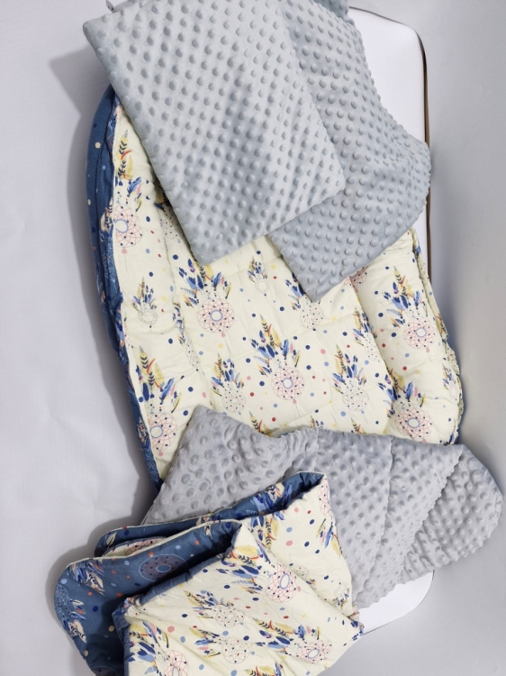 Medi Partners kokon niemowlęcy komplet 5 częściowy używany