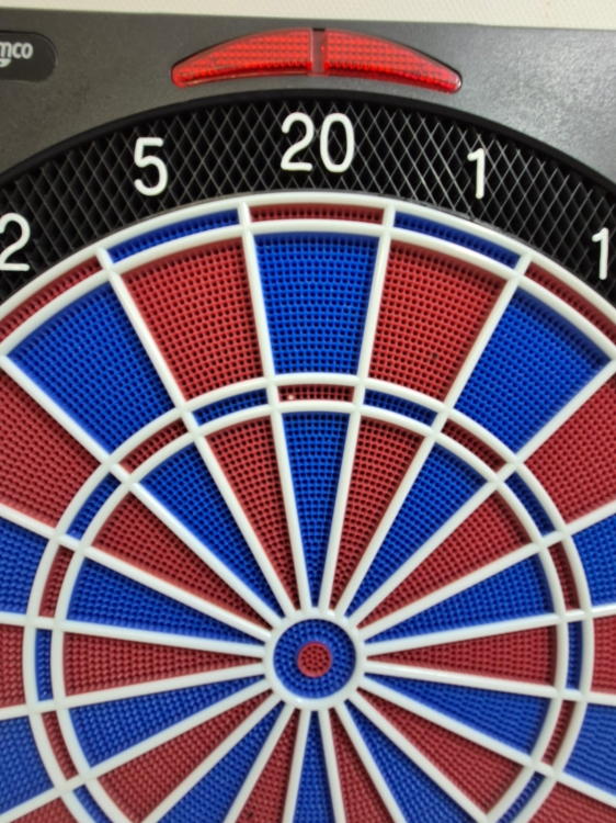 Carromco TOPAZ-901 elektroniczna tarcza do rzutek, czarna, 2-otworowa, elektroniczna tarcza do darta, zestaw rzutek do 8 graczy, 40 gier i 761 wariantów