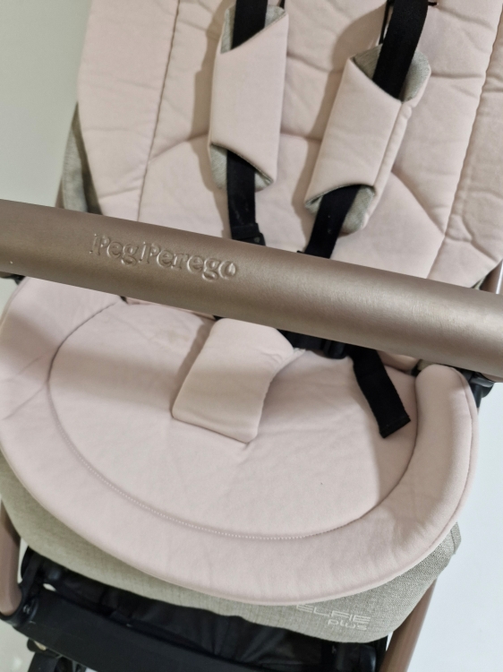 Peg Perego Selfie Plus - lekki wózek spacerowy Mon Amour do 22 kg używany