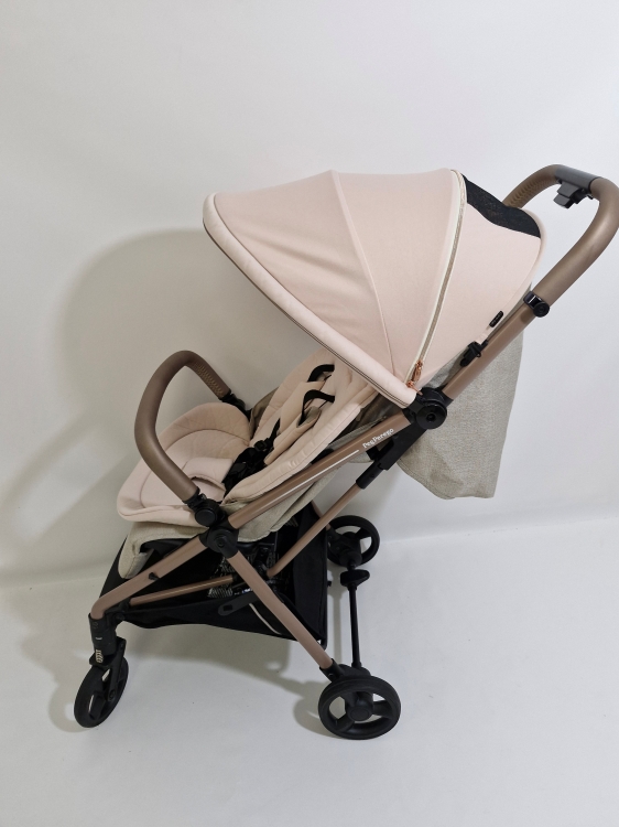 Peg Perego Selfie Plus - lekki wózek spacerowy Mon Amour do 22 kg używany