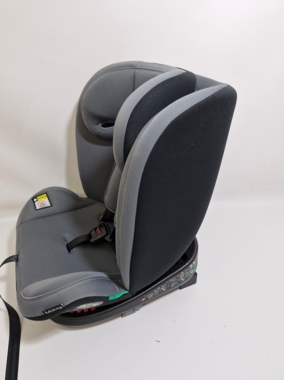Używany Chicco Fotelik samochodowy Mokita I-Size  ISOFIX od 76 do 150 cm