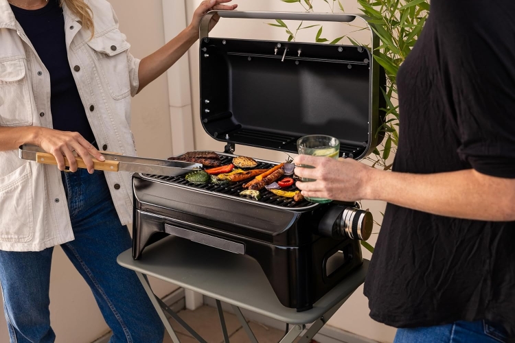 Campingaz Attitude2go Electric grill stołowy, do użytku wewnątrz i na zewnątrz, przenośny, moc 2200 W