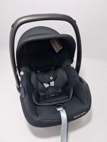 Maxi-Cosi CabrioFix i-Size - fotelik samochodowy dla niemowląt 45 - 75 cm 0 - 12 kg używany