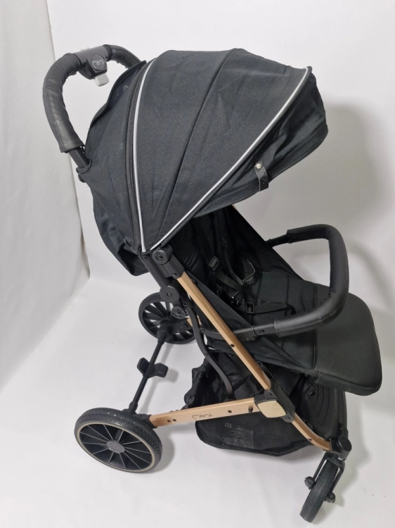 Używany Wózek spacerowy MoMi ESTELLE PLUS LIGHT, składany do 15 kg