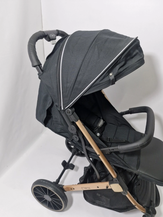 Używany Wózek spacerowy MoMi ESTELLE PLUS LIGHT, składany do 15 kg