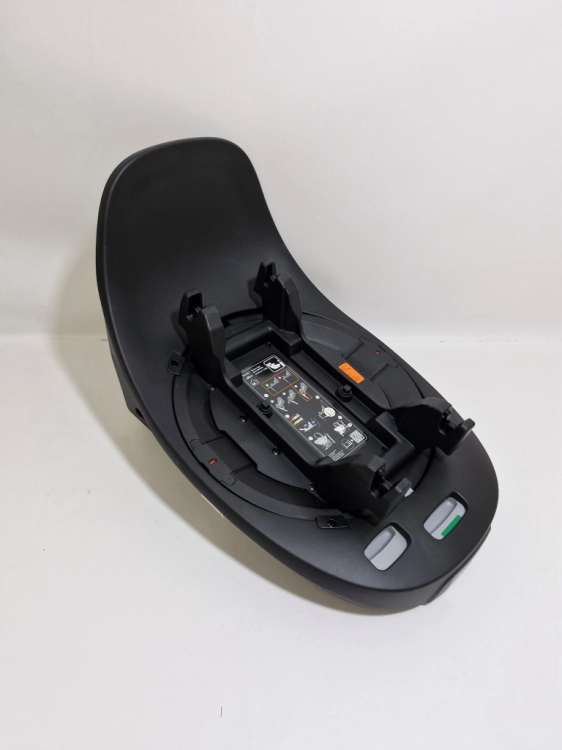 Outlet Baza do fotelika Moxie I-Size z ISOFIX obrotowa Lionelo Moxie Base