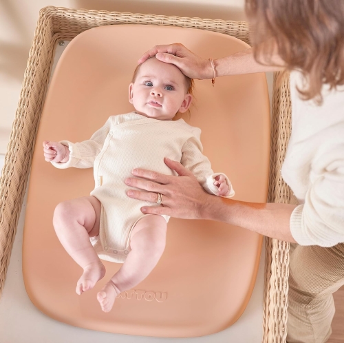 Nattou Silikonowa mata do przewijania Softy Pianka PU