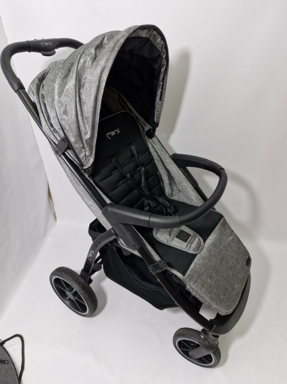 Używany MoMi MIYA EVA wózek spacerowy do 22 kg