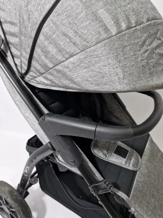 Używany MoMi MIYA EVA wózek spacerowy do 22 kg