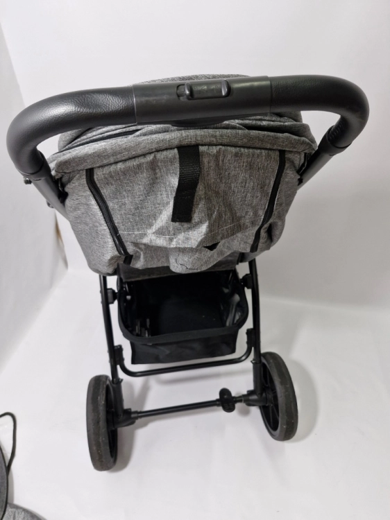 Używany MoMi MIYA EVA wózek spacerowy do 22 kg