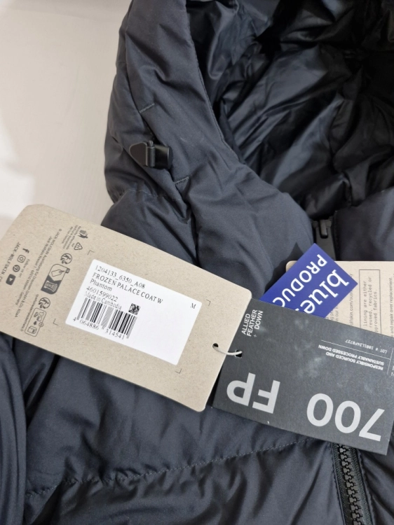 Uszkodzona Jack Wolfskin parka puchowa Kobiety Frozen Palace Coat W kurtka damska