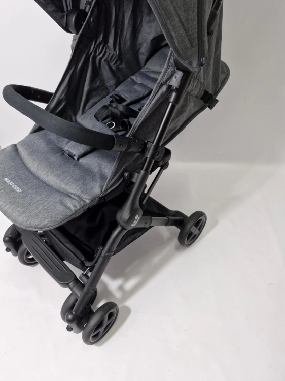 Używany Maxi Cosi wózek spacerowy Lara 2 kompaktowy 6,8kg