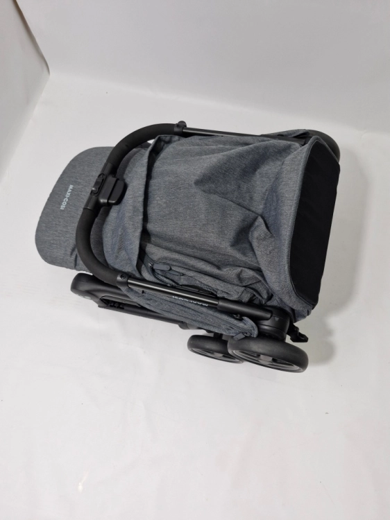 Używany Maxi Cosi wózek spacerowy Lara 2 kompaktowy 6,8kg