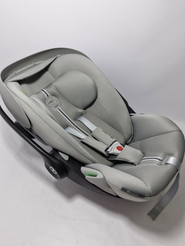 Używany CYBEX Gold fotelik samochodowy Cloud G i-Size Plus 40 - 87 cm  do 13 kg