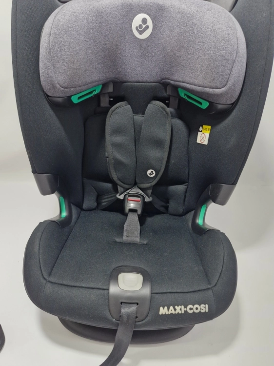 Używany MAXI COSI Titan Plus i-Size Fotelik samochodowy 9-50 isofix