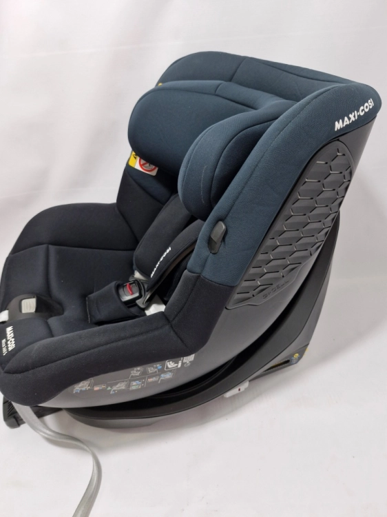 Używany Maxi-Cosi Mica 360 S Comfort fotelik samochodowy 0-18 kg do 4 lat