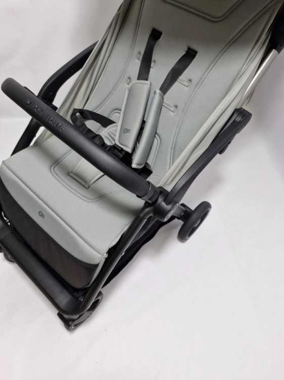 Outlet Kinderkraft APINO Lekka Spacerówka, Wózek dziecięcy spacerowy 7,5 kg