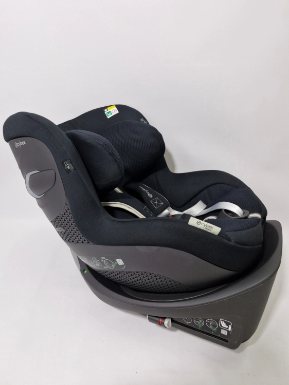 Używany CYBEX SIRONA GI I-SIZE 0-20 kg 61-105 cm obrotowy z bazą (Plus) Moon Black