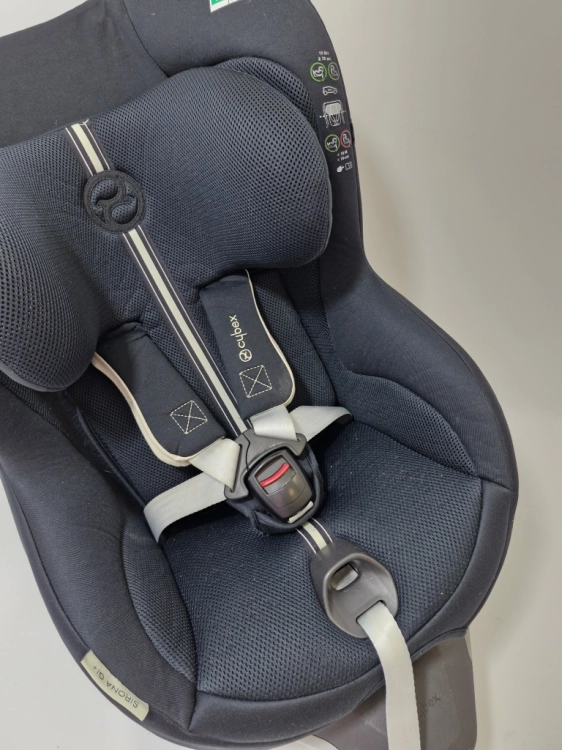 Używany CYBEX SIRONA GI I-SIZE 0-20 kg 61-105 cm obrotowy z bazą (Plus) Moon Black