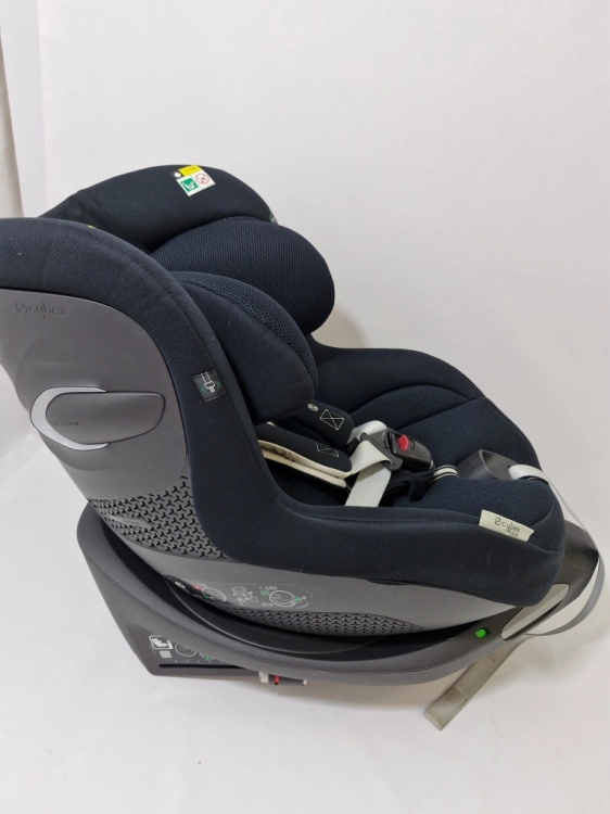 Używany CYBEX SIRONA GI I-SIZE 0-20 kg 61-105 cm obrotowy z bazą (Plus) Moon Black