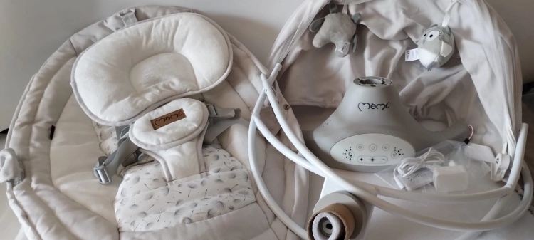 OUTLET MoMi LAMI leżaczek Huśtawka dla dzieci do 9 kg, składana, z pilotem zdalnego sterowania i Bluetooth do połączenia ze smartfonem