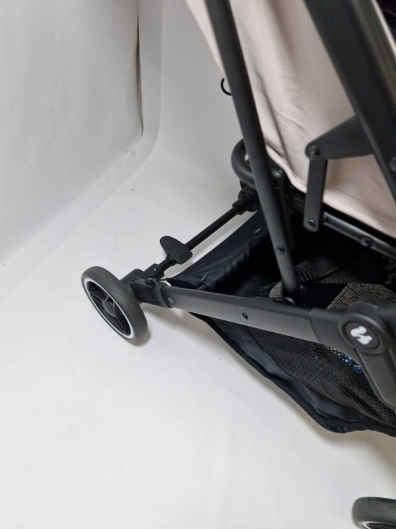 Używany hauck wózek spacerowy Travel N Care dla dzieci ładowność do 25 kg lekka kompaktowa używany