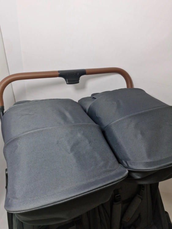 Używany Bebeconfort Mane, Twin Podwójny Wózek, spacerowy bliźniaczy  0+do 22 kg
