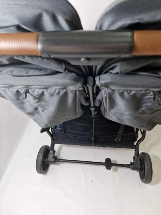 Używany Bebeconfort Mane, Twin Podwójny Wózek, spacerowy bliźniaczy  0+do 22 kg