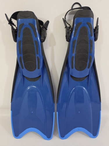 Używane Cressi Palau Fins M/L - Regulowane płetwy do nurkowania, freedivingu i snorkelingu
